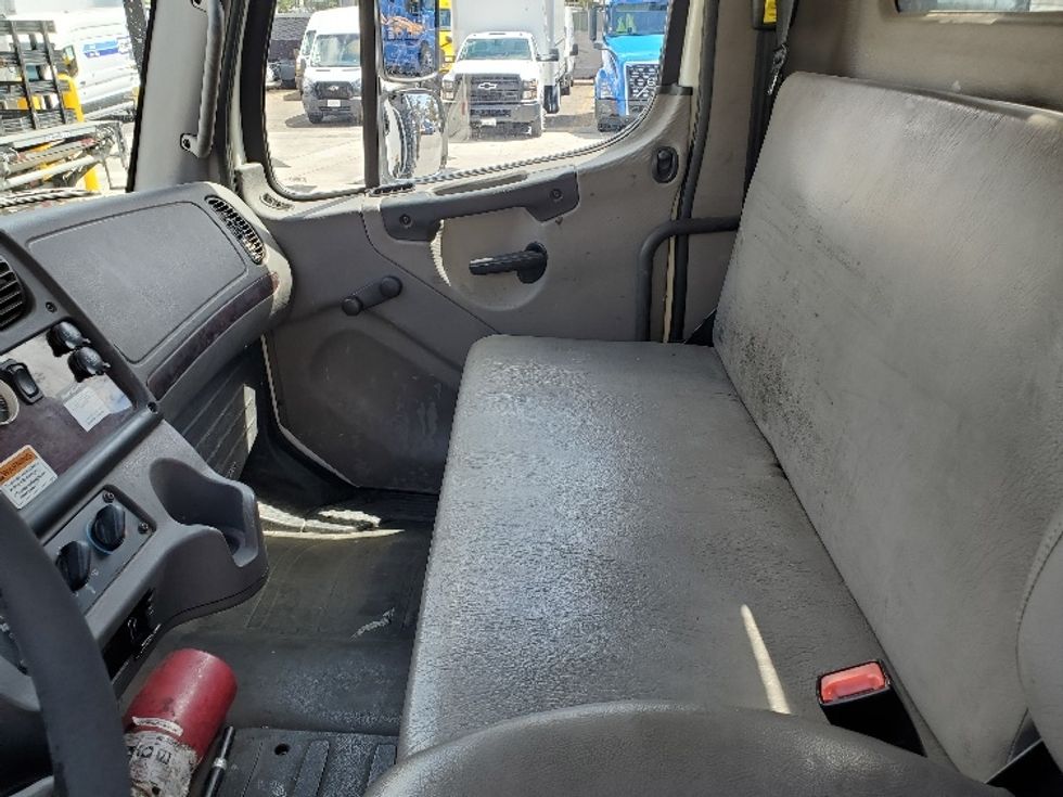 Flatbed Truck-Light and Medium Duty Trucks-Freightliner-2019-M2-Fontana-CA-135,313\n\t\tmiles-$ 60,000 - Image 18