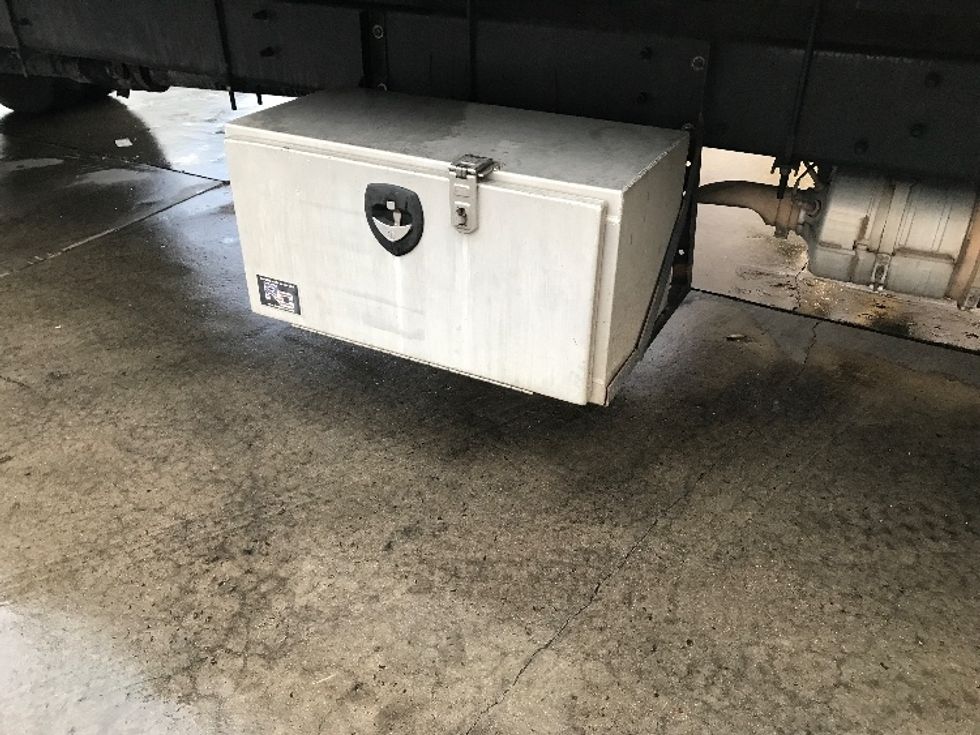 Flatbed Truck-Light and Medium Duty Trucks-Freightliner-2019-M2-Fontana-CA-137,638\n\t\tmiles-$ 58,000 - Image 23