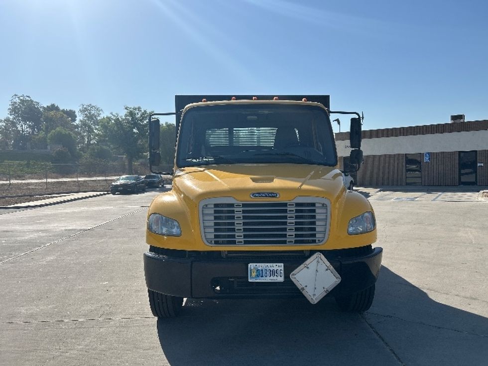 Flatbed Truck-Light and Medium Duty Trucks-Freightliner-2019-M2-Fontana-CA-154,766\n\t\tmiles-$ 47,750 - Image 2