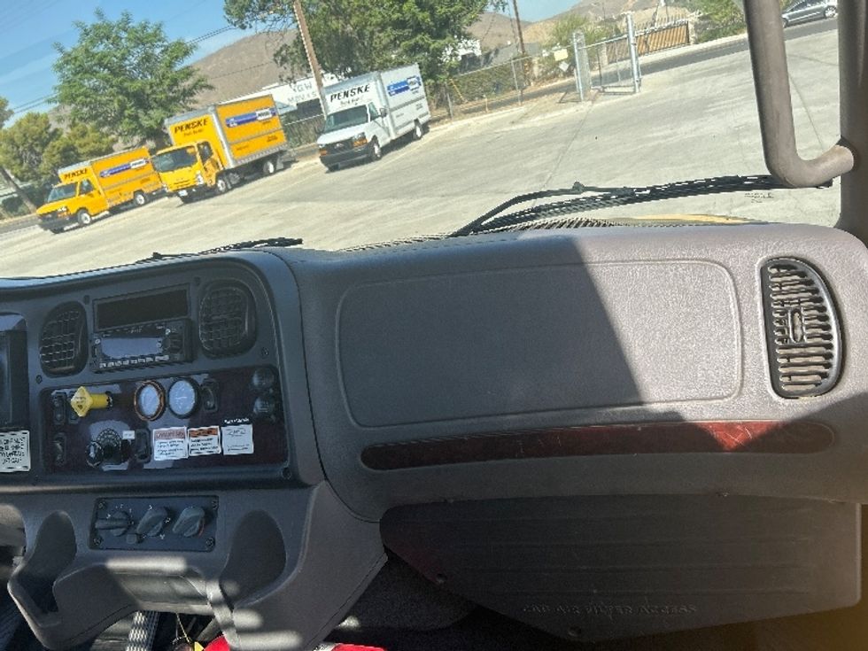 Flatbed Truck-Light and Medium Duty Trucks-Freightliner-2019-M2-Fontana-CA-154,766\n\t\tmiles-$ 47,750 - Image 21