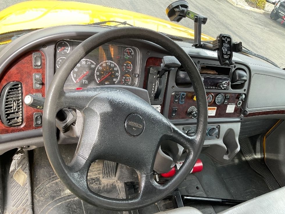 Flatbed Truck-Light and Medium Duty Trucks-Freightliner-2019-M2-Fontana-CA-166,478\n\t\tmiles-$ 53,250 - Image 18