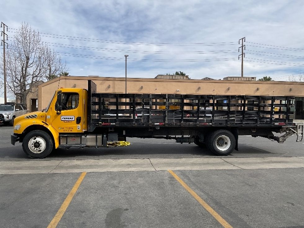 Flatbed Truck-Light and Medium Duty Trucks-Freightliner-2019-M2-Fontana-CA-166,478\n\t\tmiles-$ 53,250 - Image 4