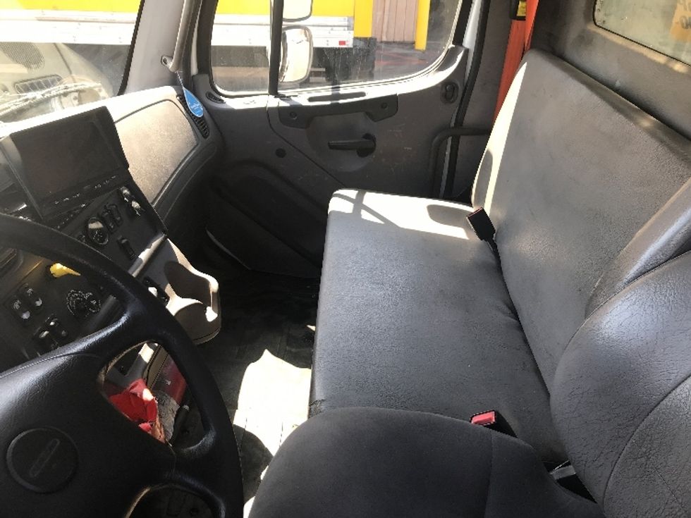 Flatbed Truck-Light and Medium Duty Trucks-Freightliner-2019-M2-Fontana-CA-183,385\n\t\tmiles-$ 69,500 - Image 19