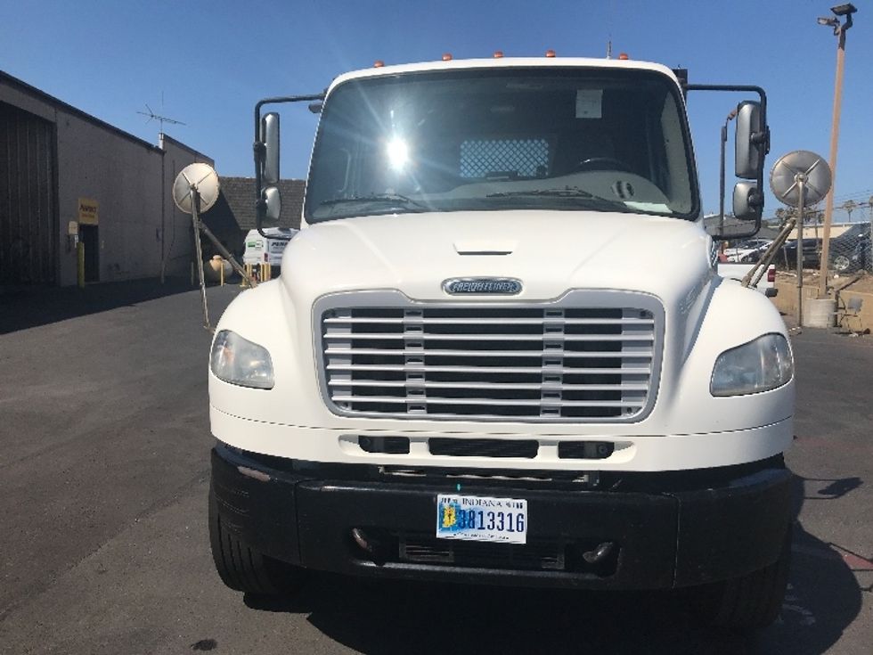 Flatbed Truck-Light and Medium Duty Trucks-Freightliner-2019-M2-Fontana-CA-183,385\n\t\tmiles-$ 69,500 - Image 2