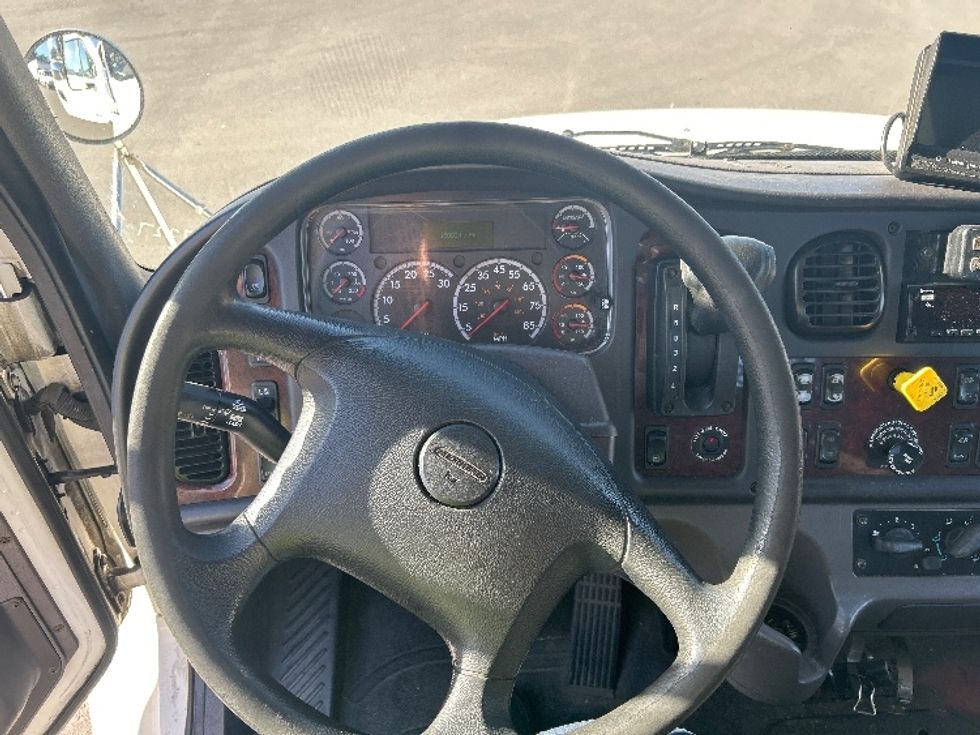 Flatbed Truck-Light and Medium Duty Trucks-Freightliner-2019-M2-Fontana-CA-188,336\n\t\tmiles-$ 46,500 - Image 13