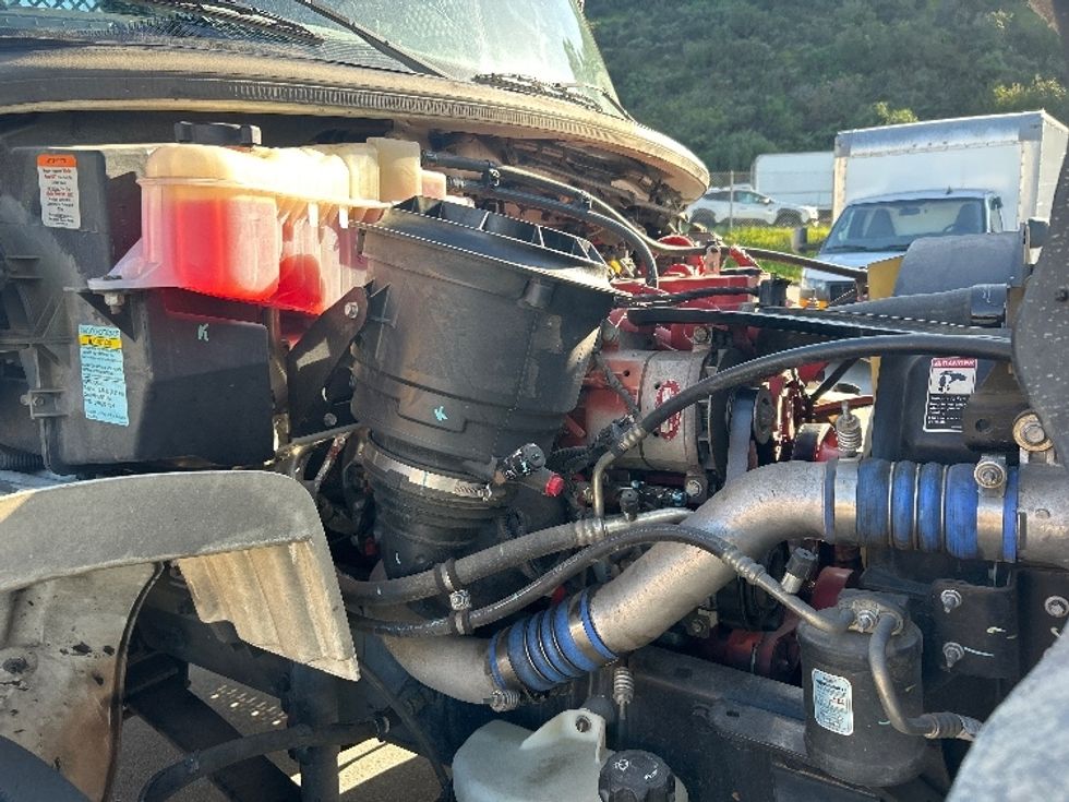 Flatbed Truck-Light and Medium Duty Trucks-Freightliner-2019-M2-Fontana-CA-188,336\n\t\tmiles-$ 46,500 - Image 17