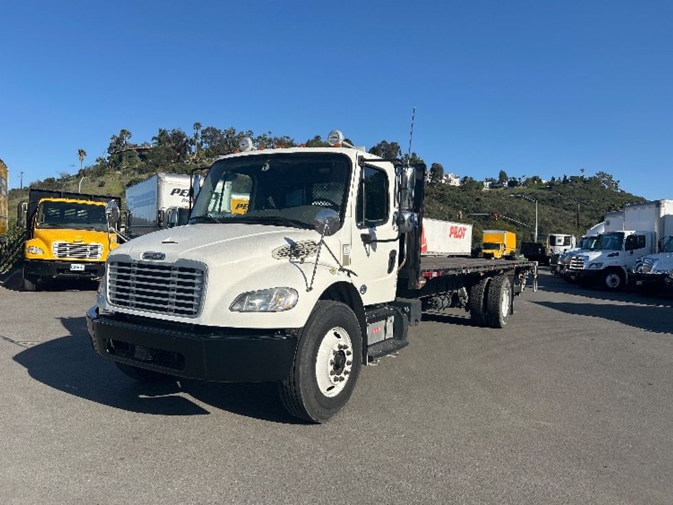 Flatbed Truck-Light and Medium Duty Trucks-Freightliner-2019-M2-Fontana-CA-188,336\n\t\tmiles-$ 46,500 - Image 3