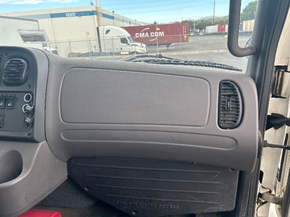 Flatbed Truck-Light and Medium Duty Trucks-Freightliner-2019-M2-Fontana-CA-215,950\n\t\tmiles-$ 59,500 - Image 21