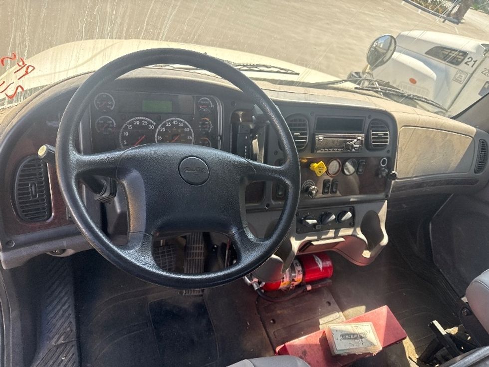 Flatbed Truck-Light and Medium Duty Trucks-Freightliner-2019-M2-Fontana-CA-98,901\n\t\tmiles-$ 56,750 - Image 17