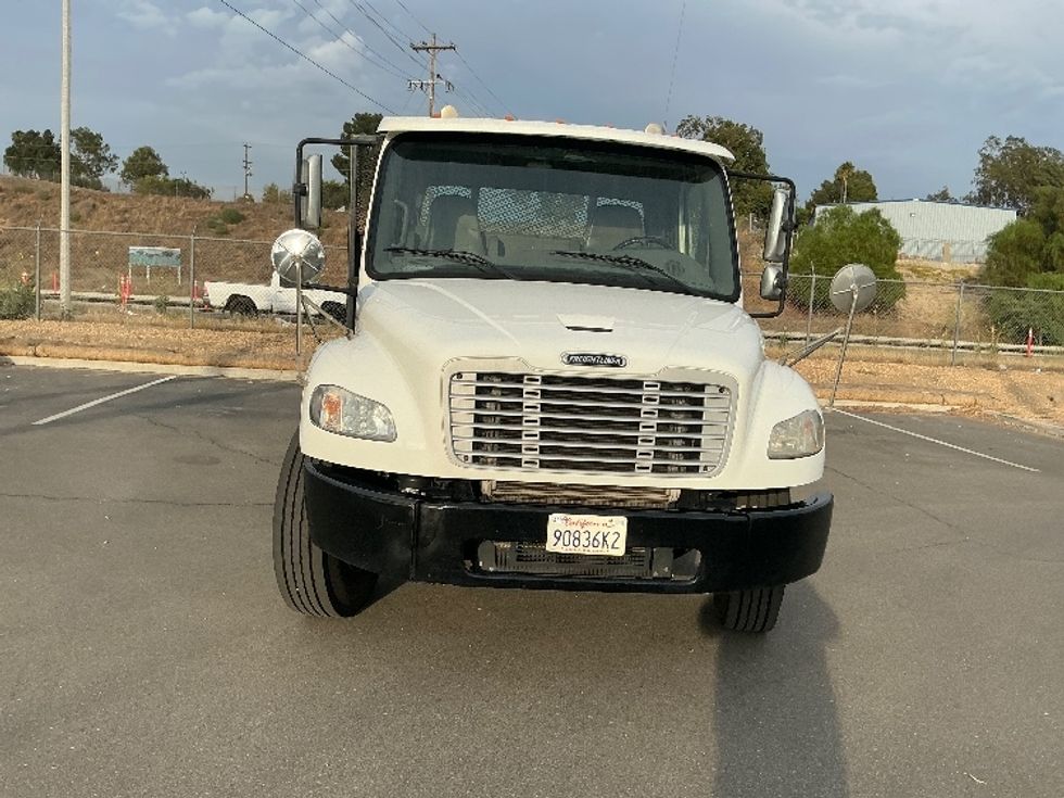 Flatbed Truck-Light and Medium Duty Trucks-Freightliner-2019-M2-Fontana-CA-98,901\n\t\tmiles-$ 56,750 - Image 2