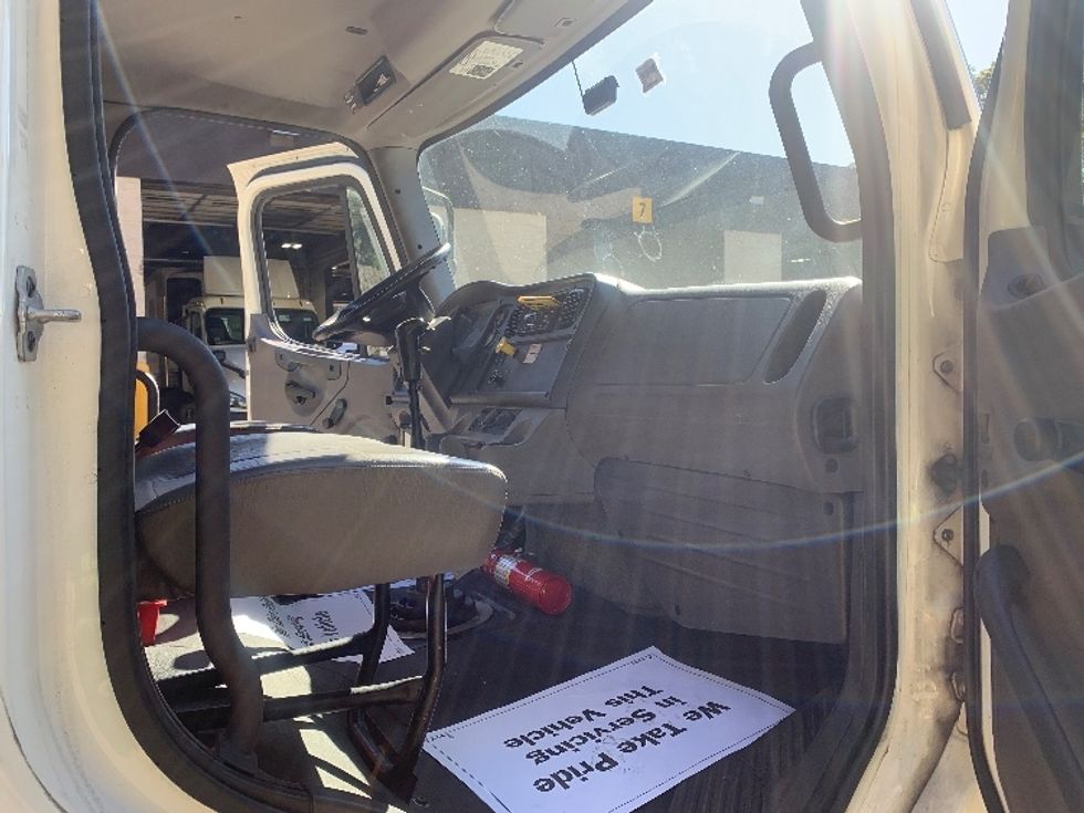 Flatbed Truck-Light and Medium Duty Trucks-Freightliner-2019-M2-Franklin-MA-104,021\n\t\tmiles-$ 63,250 - Image 20