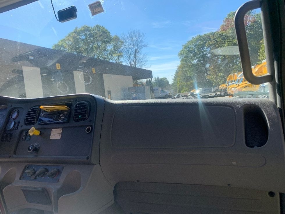 Flatbed Truck-Light and Medium Duty Trucks-Freightliner-2019-M2-Franklin-MA-104,021\n\t\tmiles-$ 63,250 - Image 21