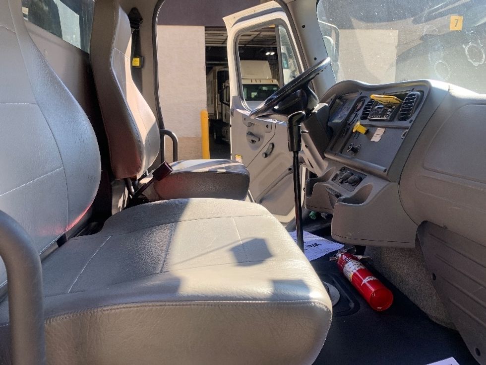 Flatbed Truck-Light and Medium Duty Trucks-Freightliner-2019-M2-Franklin-MA-104,021\n\t\tmiles-$ 63,250 - Image 22