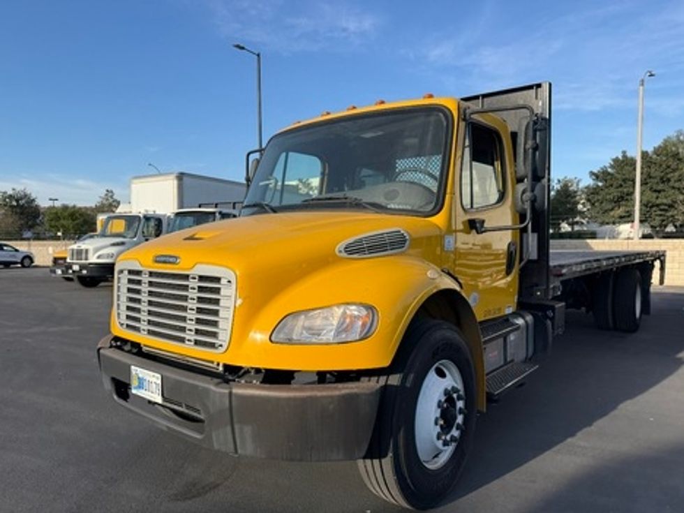 Flatbed Truck-Light and Medium Duty Trucks-Freightliner-2019-M2-Fresno-CA-122,012\n\t\tmiles-$ 44,250 - Image 1