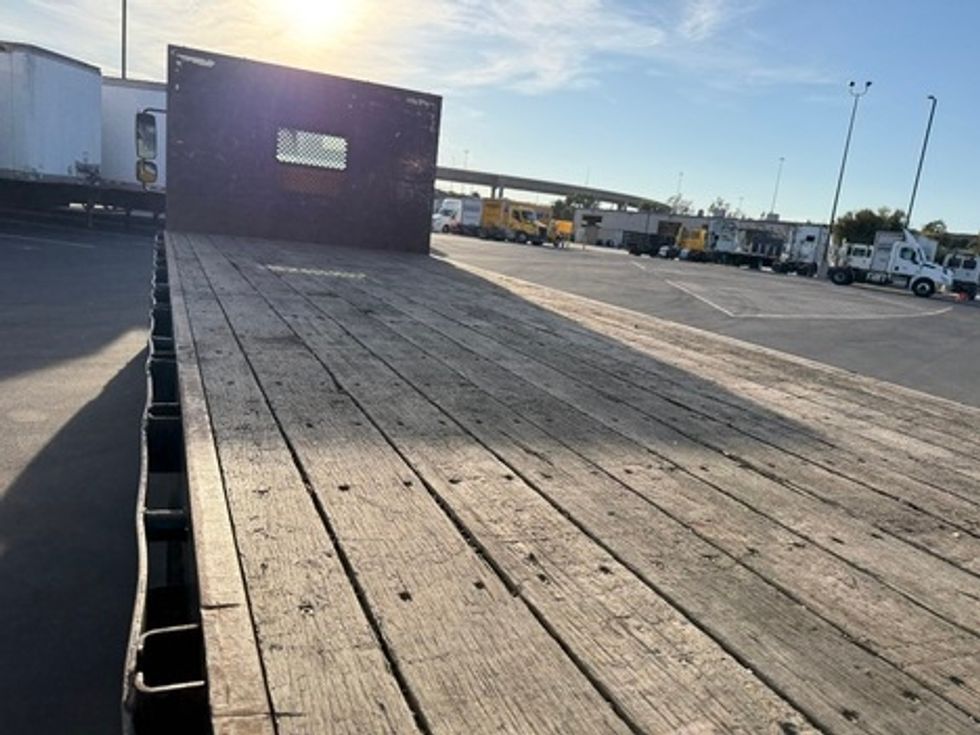 Flatbed Truck-Light and Medium Duty Trucks-Freightliner-2019-M2-Fresno-CA-122,012\n\t\tmiles-$ 44,250 - Image 10