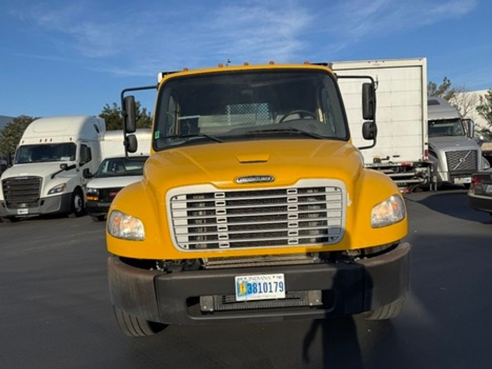 Flatbed Truck-Light and Medium Duty Trucks-Freightliner-2019-M2-Fresno-CA-122,012\n\t\tmiles-$ 44,250 - Image 2