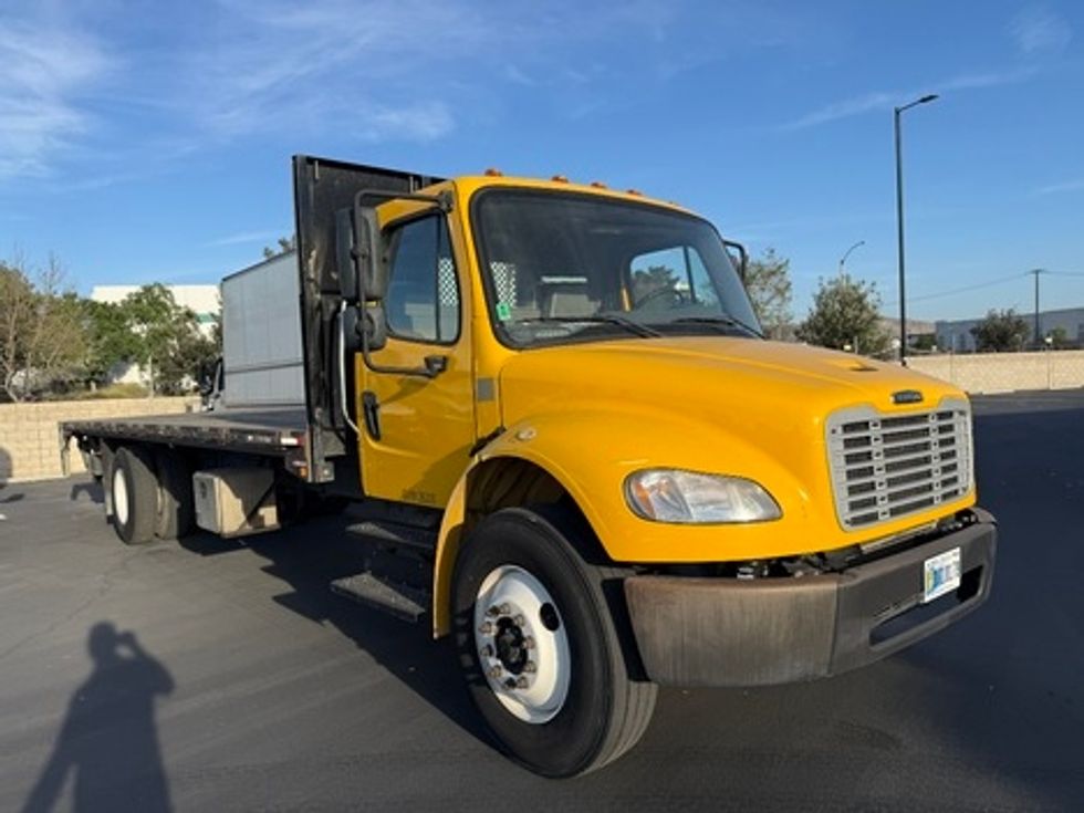 Flatbed Truck-Light and Medium Duty Trucks-Freightliner-2019-M2-Fresno-CA-122,012\n\t\tmiles-$ 44,250 - Image 3