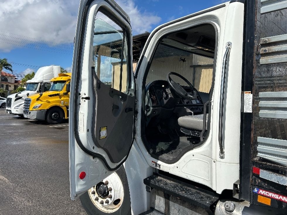 Flatbed Truck-Light and Medium Duty Trucks-Freightliner-2019-M2-Fresno-CA-145,748\n\t\tmiles-$ 55,000 - Image 18