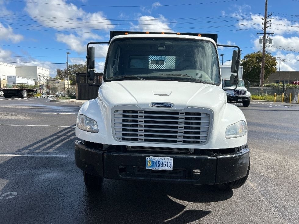 2019 Freightliner M2 106 Medium Duty photo 2