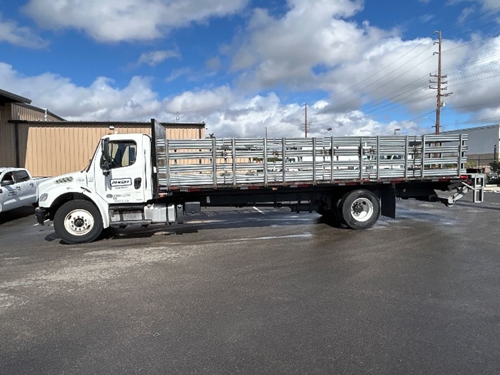 2019 Freightliner M2 106 Medium Duty photo 4
