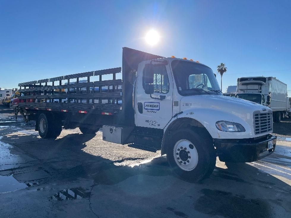 Flatbed Truck-Light and Medium Duty Trucks-Freightliner-2019-M2-Fresno-CA-146,288\n\t\tmiles-$ 66,250 - Image 1