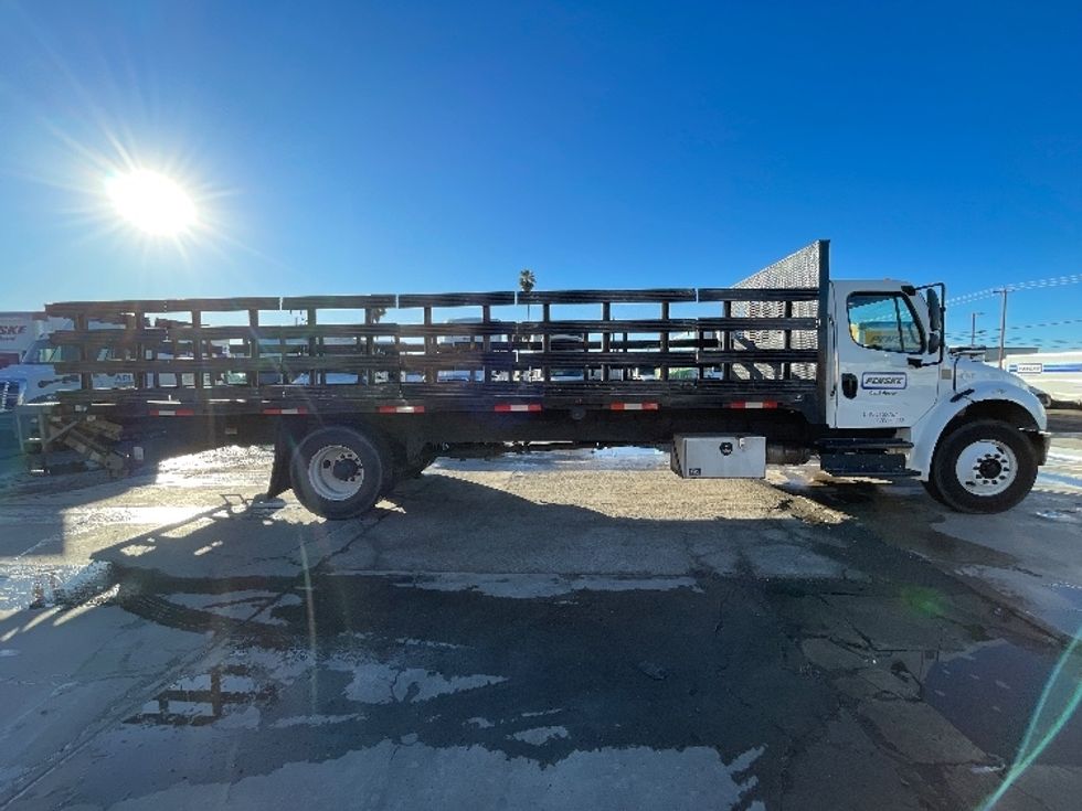 Flatbed Truck-Light and Medium Duty Trucks-Freightliner-2019-M2-Fresno-CA-146,288\n\t\tmiles-$ 66,250 - Image 14