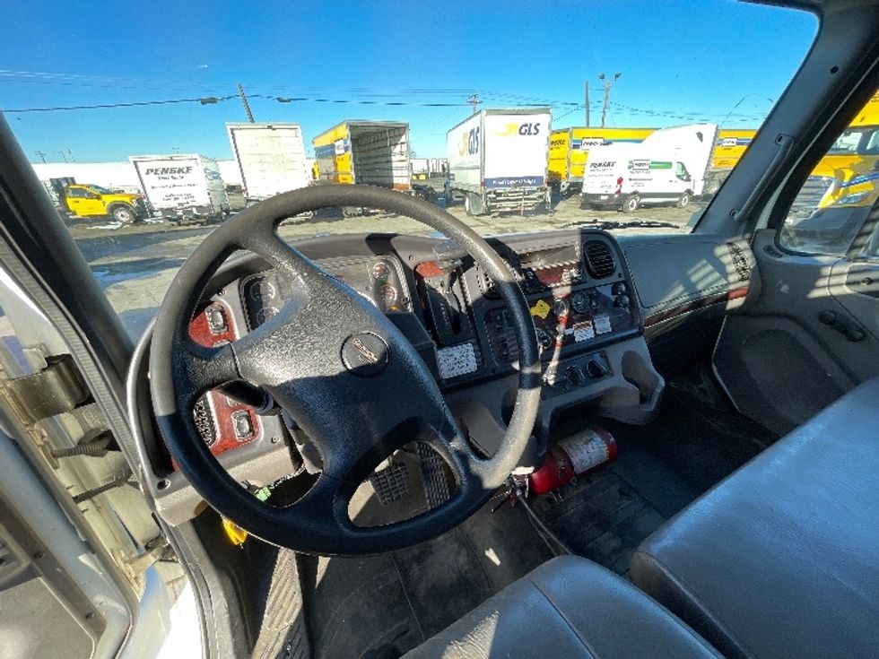 Flatbed Truck-Light and Medium Duty Trucks-Freightliner-2019-M2-Fresno-CA-146,288\n\t\tmiles-$ 66,250 - Image 17