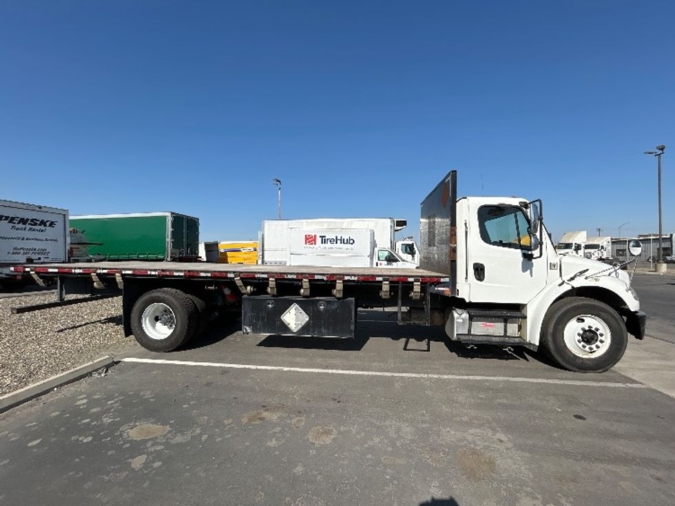 Flatbed Truck-Light and Medium Duty Trucks-Freightliner-2019-M2-Fresno-CA-170,449\n\t\tmiles-$ 45,500 - Image 15