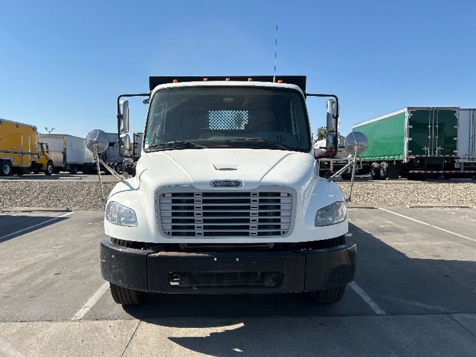 Flatbed Truck-Light and Medium Duty Trucks-Freightliner-2019-M2-Fresno-CA-170,449\n\t\tmiles-$ 45,500 - Image 2