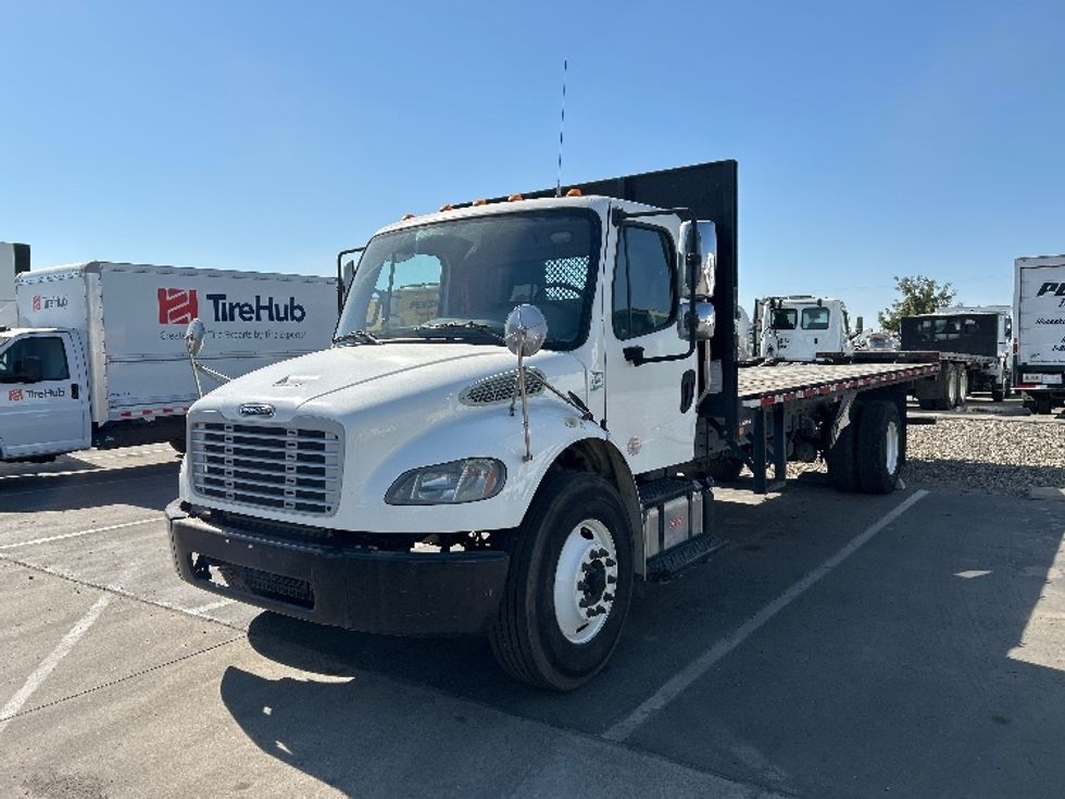 Flatbed Truck-Light and Medium Duty Trucks-Freightliner-2019-M2-Fresno-CA-170,449\n\t\tmiles-$ 45,500 - Image 3