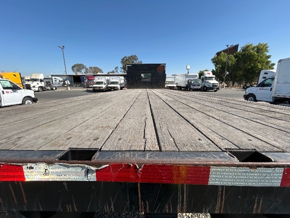 Flatbed Truck-Light and Medium Duty Trucks-Freightliner-2019-M2-Fresno-CA-170,449\n\t\tmiles-$ 45,500 - Image 8