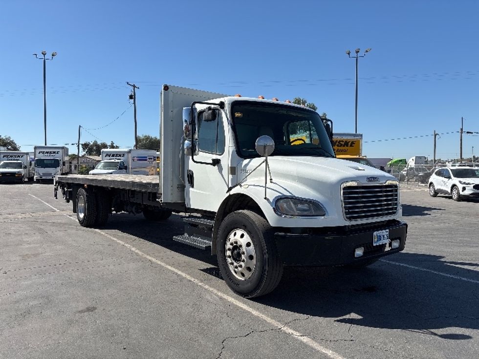Flatbed Truck-Light and Medium Duty Trucks-Freightliner-2019-M2-Fresno-CA-194,361\n\t\tmiles-$ 44,750 - Image 1