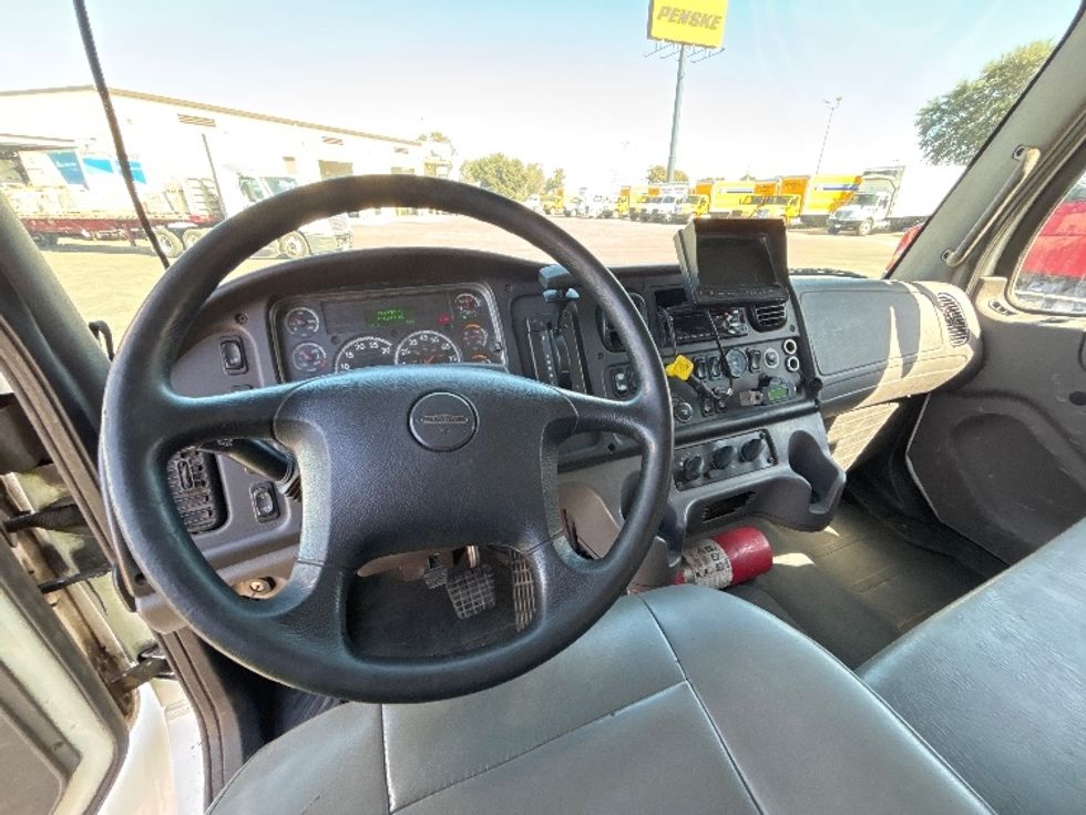 Flatbed Truck-Light and Medium Duty Trucks-Freightliner-2019-M2-Fresno-CA-194,361\n\t\tmiles-$ 44,750 - Image 15
