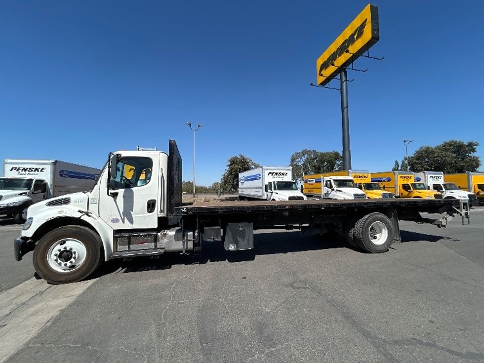 Flatbed Truck-Light and Medium Duty Trucks-Freightliner-2019-M2-Fresno-CA-202,435\n\t\tmiles-$ 43,250 - Image 4