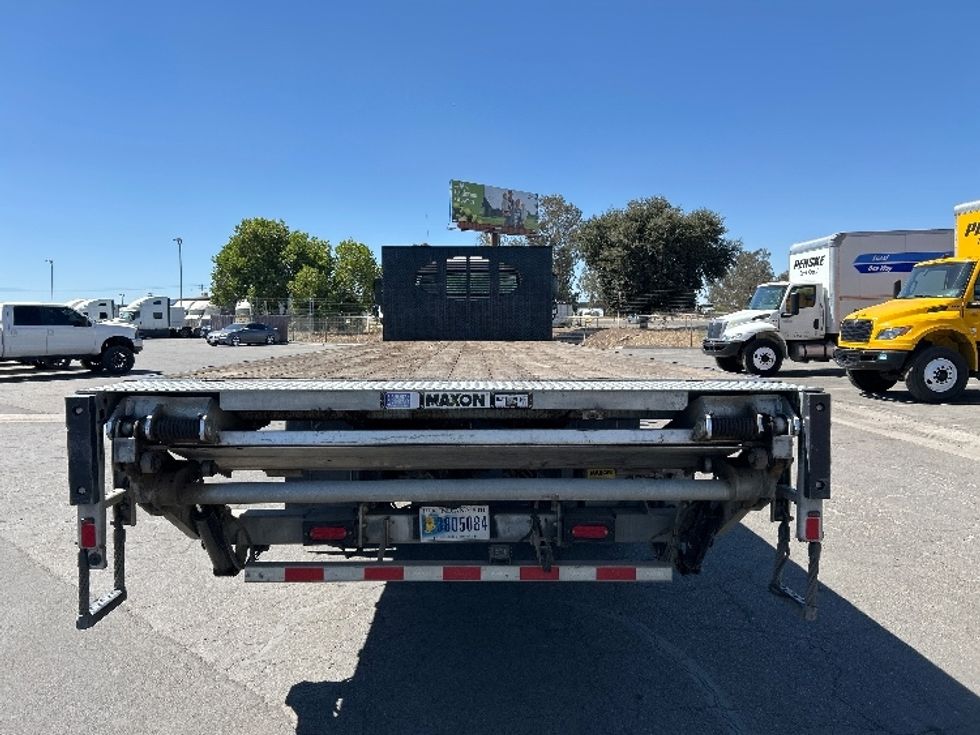Flatbed Truck-Light and Medium Duty Trucks-Freightliner-2019-M2-Fresno-CA-202,435\n\t\tmiles-$ 43,250 - Image 7