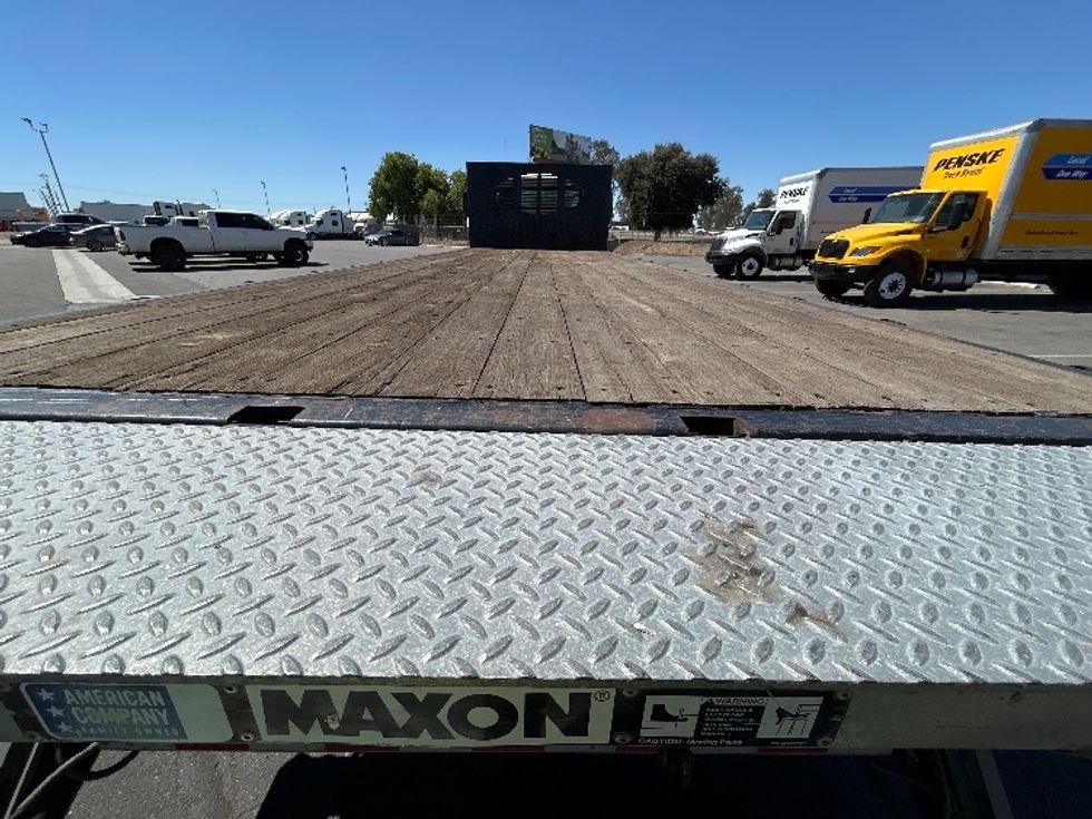 Flatbed Truck-Light and Medium Duty Trucks-Freightliner-2019-M2-Fresno-CA-202,435\n\t\tmiles-$ 43,250 - Image 9
