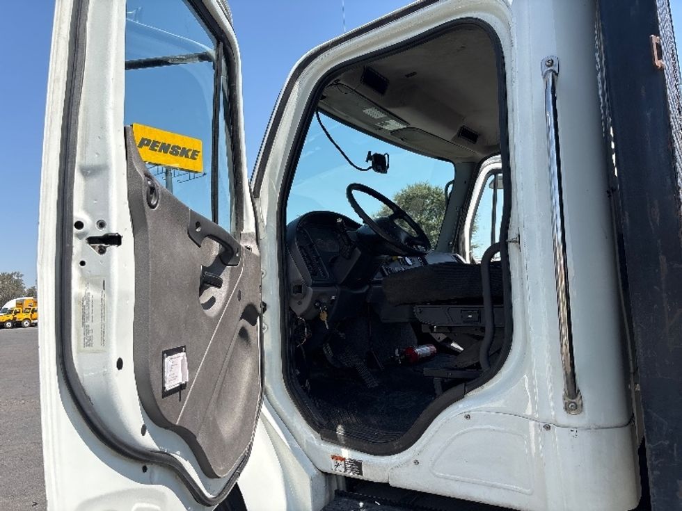 Flatbed Truck-Light and Medium Duty Trucks-Freightliner-2019-M2-Fresno-CA-219,842\n\t\tmiles-$ 40,750 - Image 13