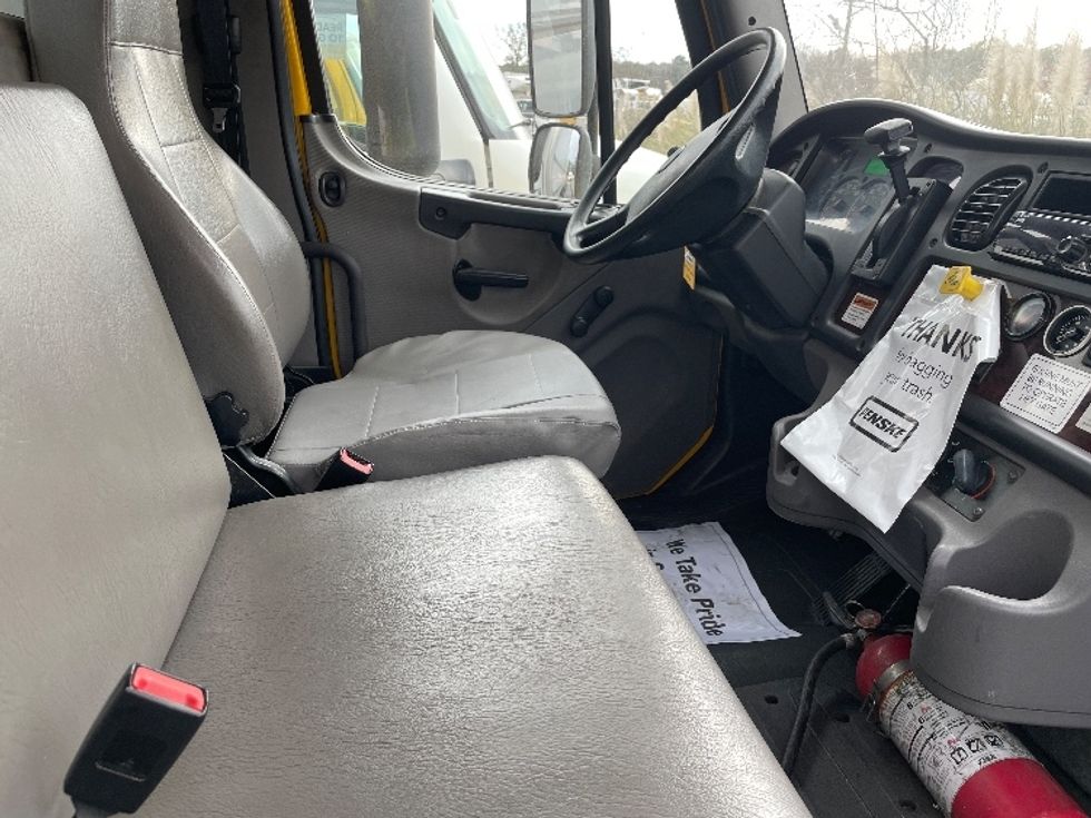 Flatbed Truck-Light and Medium Duty Trucks-Freightliner-2019-M2-Garden City-GA-85,906\n\t\tmiles-$ 53,500 - Image 22