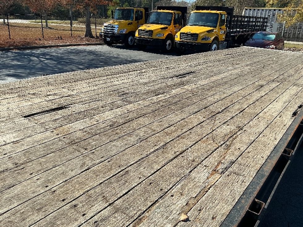 Flatbed Truck-Light and Medium Duty Trucks-Freightliner-2019-M2-Garden City-GA-85,906\n\t\tmiles-$ 53,500 - Image 29