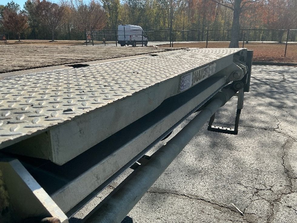 Flatbed Truck-Light and Medium Duty Trucks-Freightliner-2019-M2-Garden City-GA-85,906\n\t\tmiles-$ 53,500 - Image 31