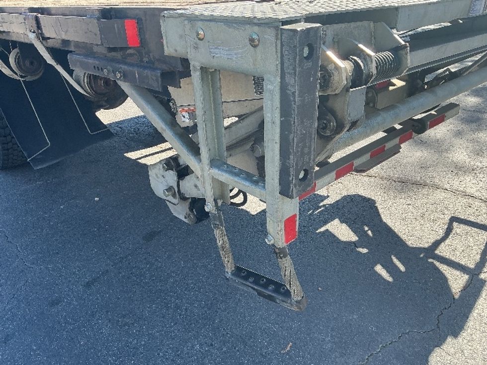 Flatbed Truck-Light and Medium Duty Trucks-Freightliner-2019-M2-Garden City-GA-85,906\n\t\tmiles-$ 53,500 - Image 32