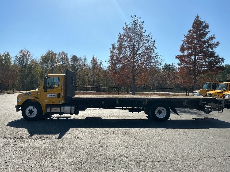 Flatbed Truck-Light and Medium Duty Trucks-Freightliner-2019-M2-Garden City-GA-85,906\n\t\tmiles-$ 53,500 - Image 4