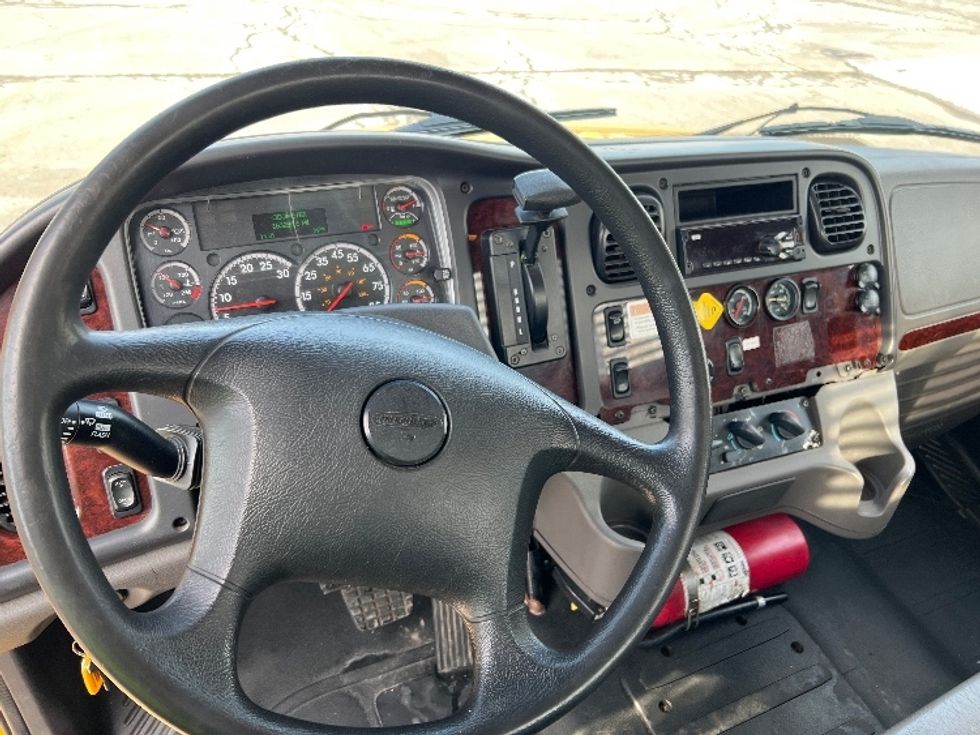 Flatbed Truck-Light and Medium Duty Trucks-Freightliner-2019-M2-Geneva-NY-166,290\n\t\tmiles-$ 45,750 - Image 18