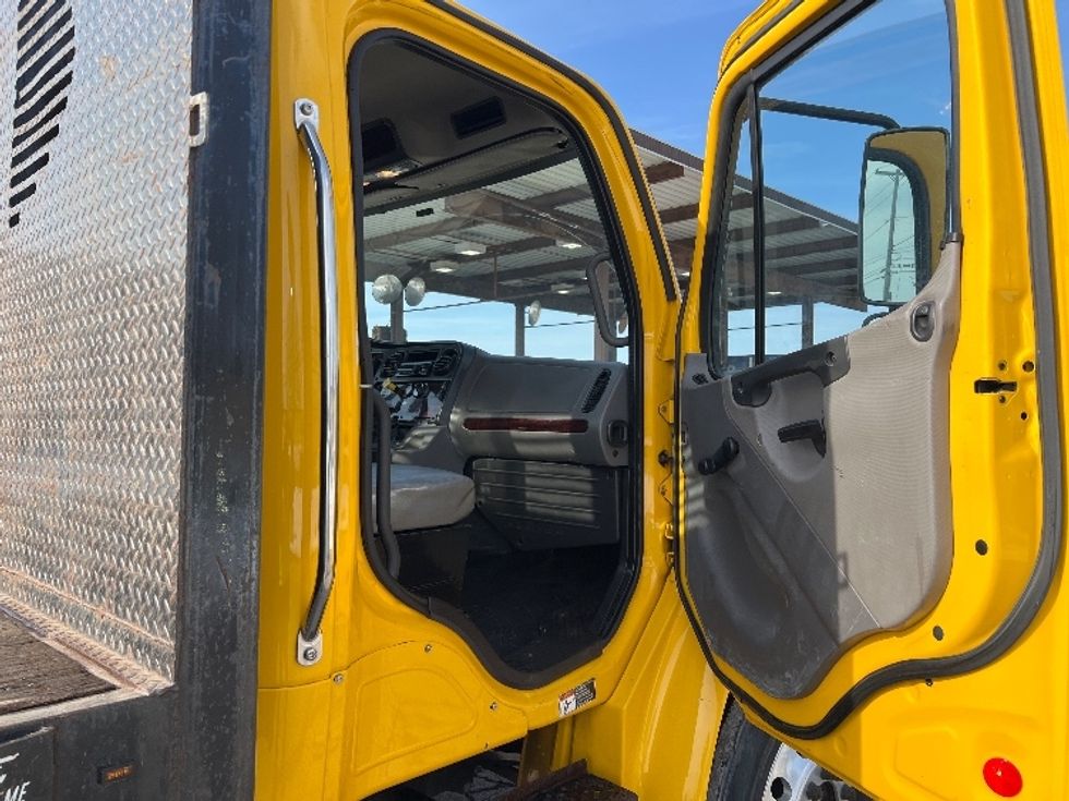 Flatbed Truck-Light and Medium Duty Trucks-Freightliner-2019-M2-Geneva-NY-166,290\n\t\tmiles-$ 45,750 - Image 20