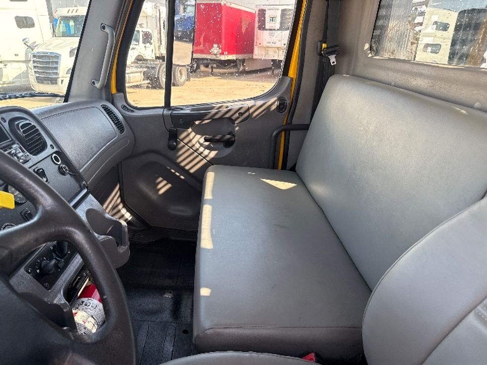 Flatbed Truck-Light and Medium Duty Trucks-Freightliner-2019-M2-Grand Prairie-TX-161,391\n\t\tmiles-$ 49,250 - Image 19