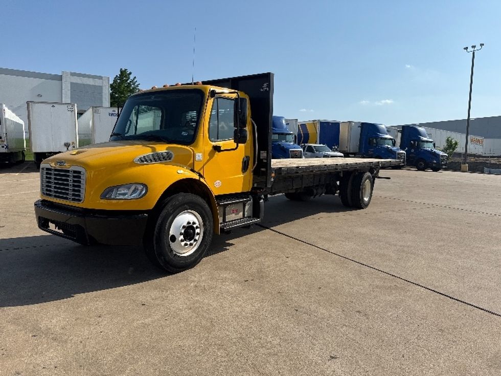 Flatbed Truck-Light and Medium Duty Trucks-Freightliner-2019-M2-Grand Prairie-TX-161,391\n\t\tmiles-$ 49,250 - Image 3