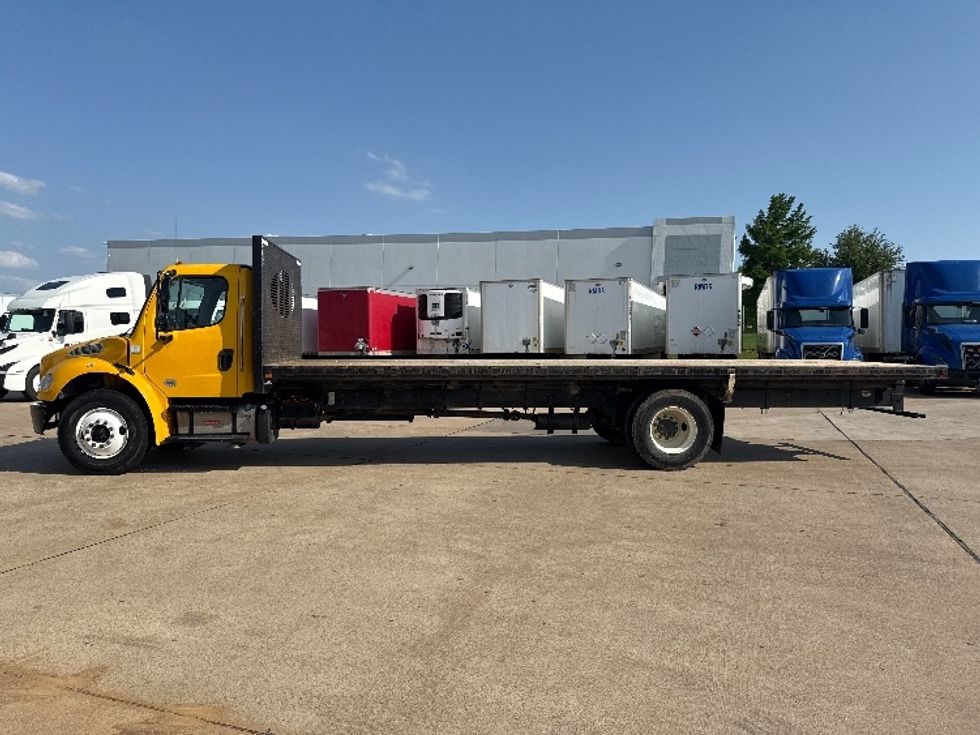 Flatbed Truck-Light and Medium Duty Trucks-Freightliner-2019-M2-Grand Prairie-TX-161,391\n\t\tmiles-$ 49,250 - Image 4