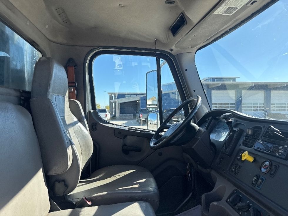 Flatbed Truck-Light and Medium Duty Trucks-Freightliner-2019-M2-Greeley-CO-149,139\n\t\tmiles-$ 43,750 - Image 19