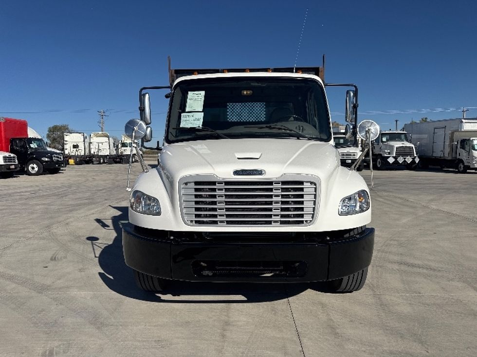 Flatbed Truck-Light and Medium Duty Trucks-Freightliner-2019-M2-Greeley-CO-149,139\n\t\tmiles-$ 43,750 - Image 2