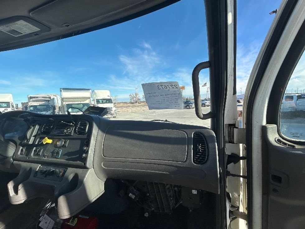 Flatbed Truck-Light and Medium Duty Trucks-Freightliner-2019-M2-Greeley-CO-172,848\n\t\tmiles-$ 41,000 - Image 17